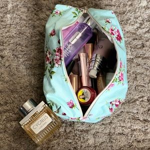 Floral cosmetic bag 🌺